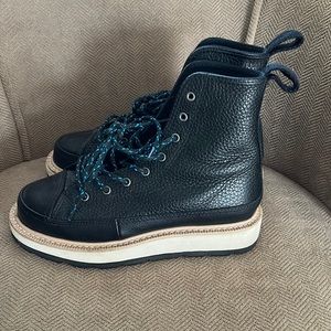 Converse boots
